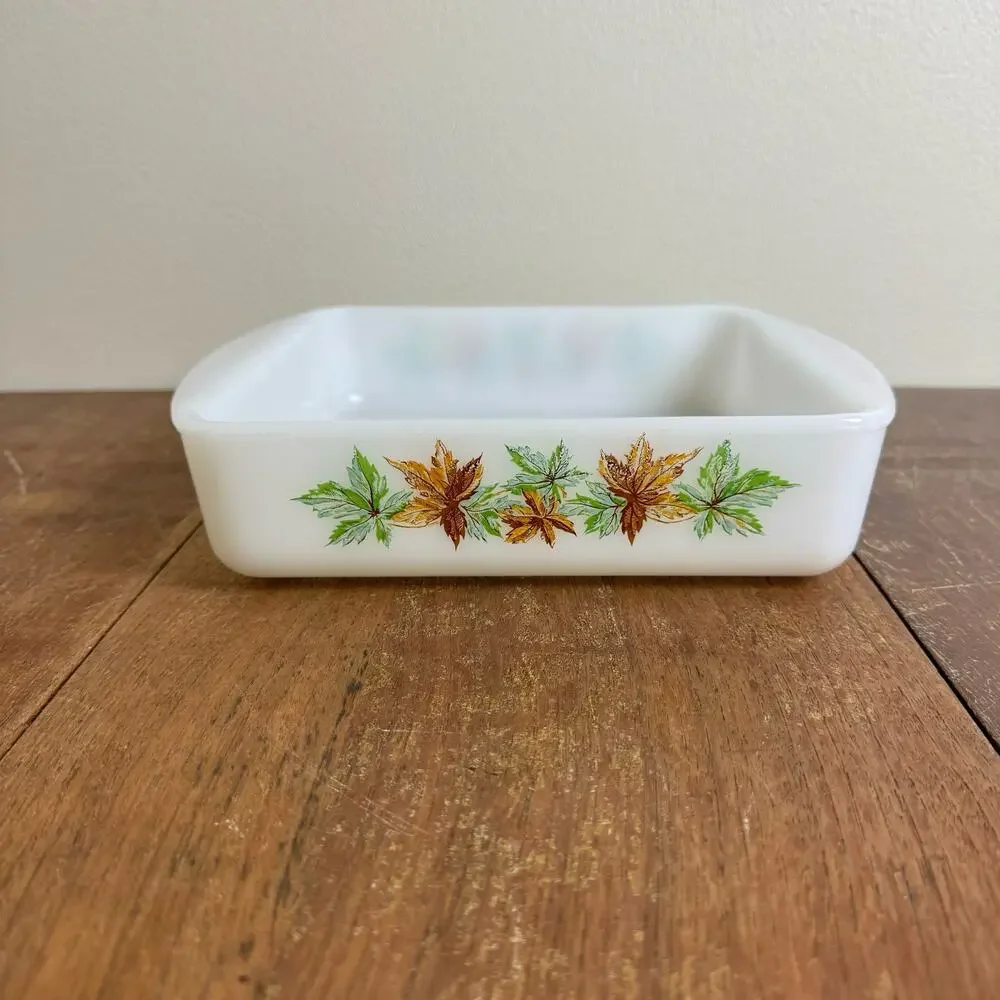 Vintage Glasbake Maple Leaf Casserole Dish Mid Century J-2428 8 inch Baking dish